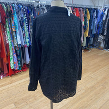 Load image into Gallery viewer, Gap eyelet top L