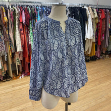 Load image into Gallery viewer, H&M paisley top XL NWT