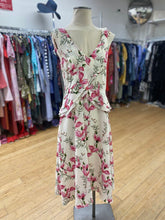 Load image into Gallery viewer, Oasis floral dress 8(UK 12)