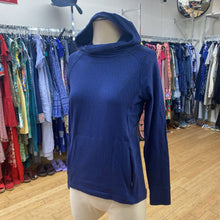 Load image into Gallery viewer, Lululemon top 4