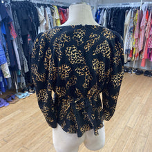 Load image into Gallery viewer, DKNY satiny top M