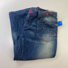 Load image into Gallery viewer, Dolce & Gabbana vintage denim capris 29