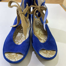 Load image into Gallery viewer, Fly London suede sandals 38
