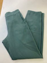 Load image into Gallery viewer, Lululemon trouser style pants 26