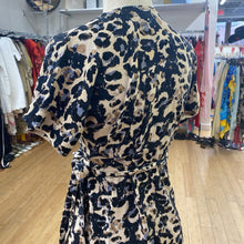 Load image into Gallery viewer, Tangente linen/blend wrap dress XS