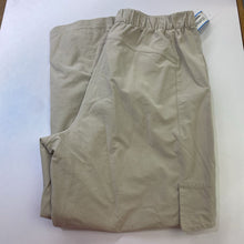 Load image into Gallery viewer, Lululemon cargo pants 31