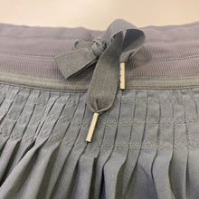 Load image into Gallery viewer, Lululemon skort 8