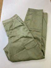 Load image into Gallery viewer, House of Harlow cargo pants 2