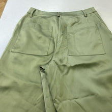 Load image into Gallery viewer, House of Harlow cargo pants 2