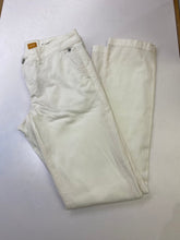 Load image into Gallery viewer, Pilcro chino pants 26