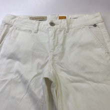 Load image into Gallery viewer, Pilcro chino pants 26