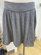 Load image into Gallery viewer, Banana Republic skirt 8