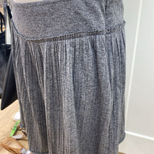 Load image into Gallery viewer, Banana Republic skirt 8