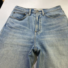 Load image into Gallery viewer, Denim Forum The Joan Wide Leg crop jeans 29