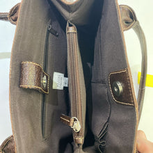 Load image into Gallery viewer, Wilsons Leather shoulder bag