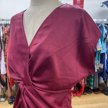 Load image into Gallery viewer, Vero Moda satiny dress M