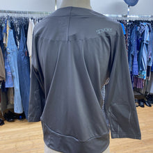 Load image into Gallery viewer, Spyder 3/4 sleeve top L