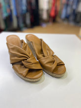 Load image into Gallery viewer, Vince espadrille wedges 7