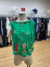 Load image into Gallery viewer, Tendenze silk overlay top M