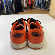 Load image into Gallery viewer, Nike Jordan's 9.5