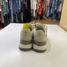Load image into Gallery viewer, Geox Respira sneakers NWOT 6