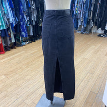 Load image into Gallery viewer, Denim Forum 90s Pencil maxu jean skirt 24