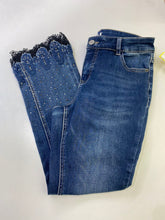 Load image into Gallery viewer, Melanie Lyne jeans 4