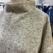 Load image into Gallery viewer, Max Mara top M