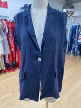 Load image into Gallery viewer, Pistache linen vest S