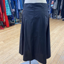 Load image into Gallery viewer, Peruzzi pleated skirt NWT 10