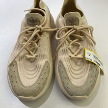 Load image into Gallery viewer, Adidas knit sneakers 7.5