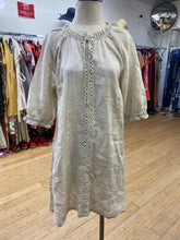 Load image into Gallery viewer, Cream linen shift dress S/M