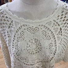 Load image into Gallery viewer, Exquiss's crochet top O/S