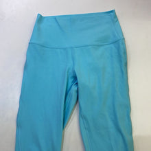 Load image into Gallery viewer, Lululemon crop leggings 6