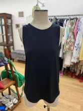 Load image into Gallery viewer, Lululemon top S