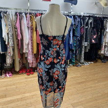 Load image into Gallery viewer, Guess embroidered mesh overlay dress 6