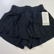 Load image into Gallery viewer, Lululemon shorts M NWT