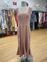 Load image into Gallery viewer, Dress The Population dress L