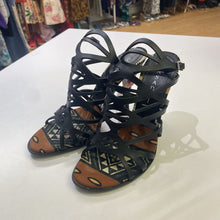 Load image into Gallery viewer, Casedei strappy heels 7