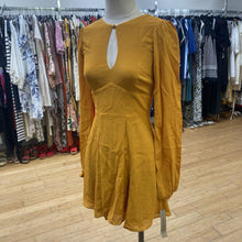 Load image into Gallery viewer, Reformation dress 0