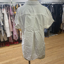 Load image into Gallery viewer, Lord & Taylor top L
