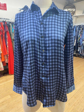 Load image into Gallery viewer, Banana Republic gingham satin top Sp