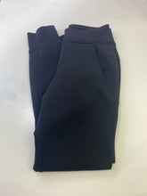 Load image into Gallery viewer, Lululemon scuba pull on pants 4