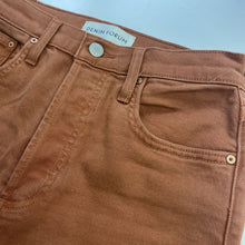 Load image into Gallery viewer, Denim Forum The Yoko High Rise Slim jeans 26