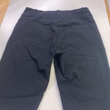 Load image into Gallery viewer, Brenda Beddome knee length shorts 29
