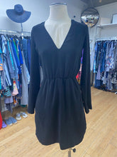 Load image into Gallery viewer, Heartloom dress M