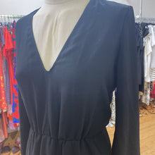 Load image into Gallery viewer, Heartloom dress M