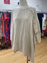 Load image into Gallery viewer, Froccella tunic top OS