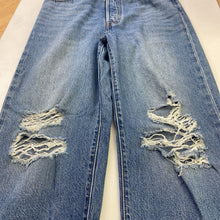 Load image into Gallery viewer, Levis Ribecage Straight Ankle jeans 27