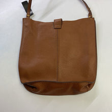 Load image into Gallery viewer, Gap pebbled leather handbag
